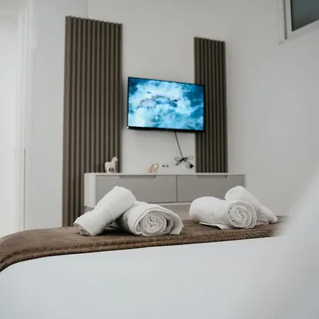 Koli Comfort 公寓 Gjirokastër